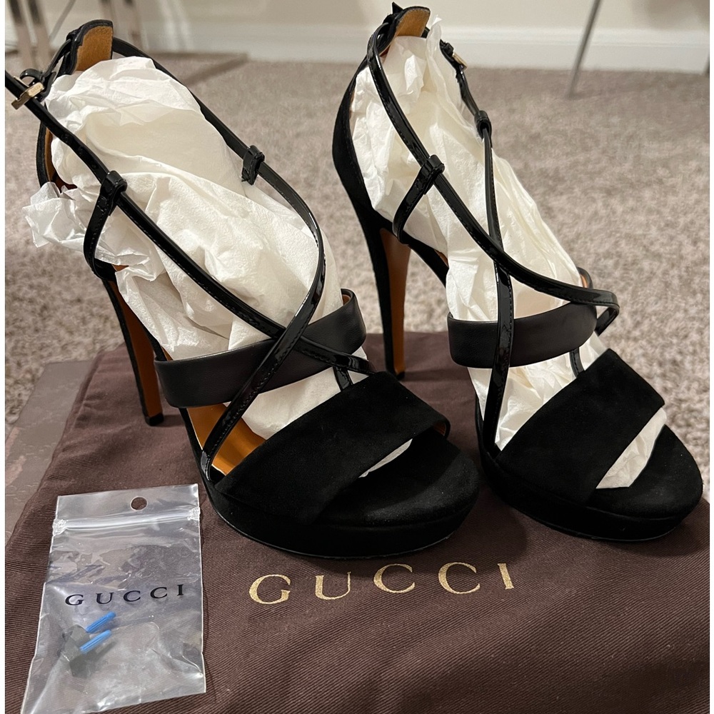 GUCCI “Betty” suede platform heels